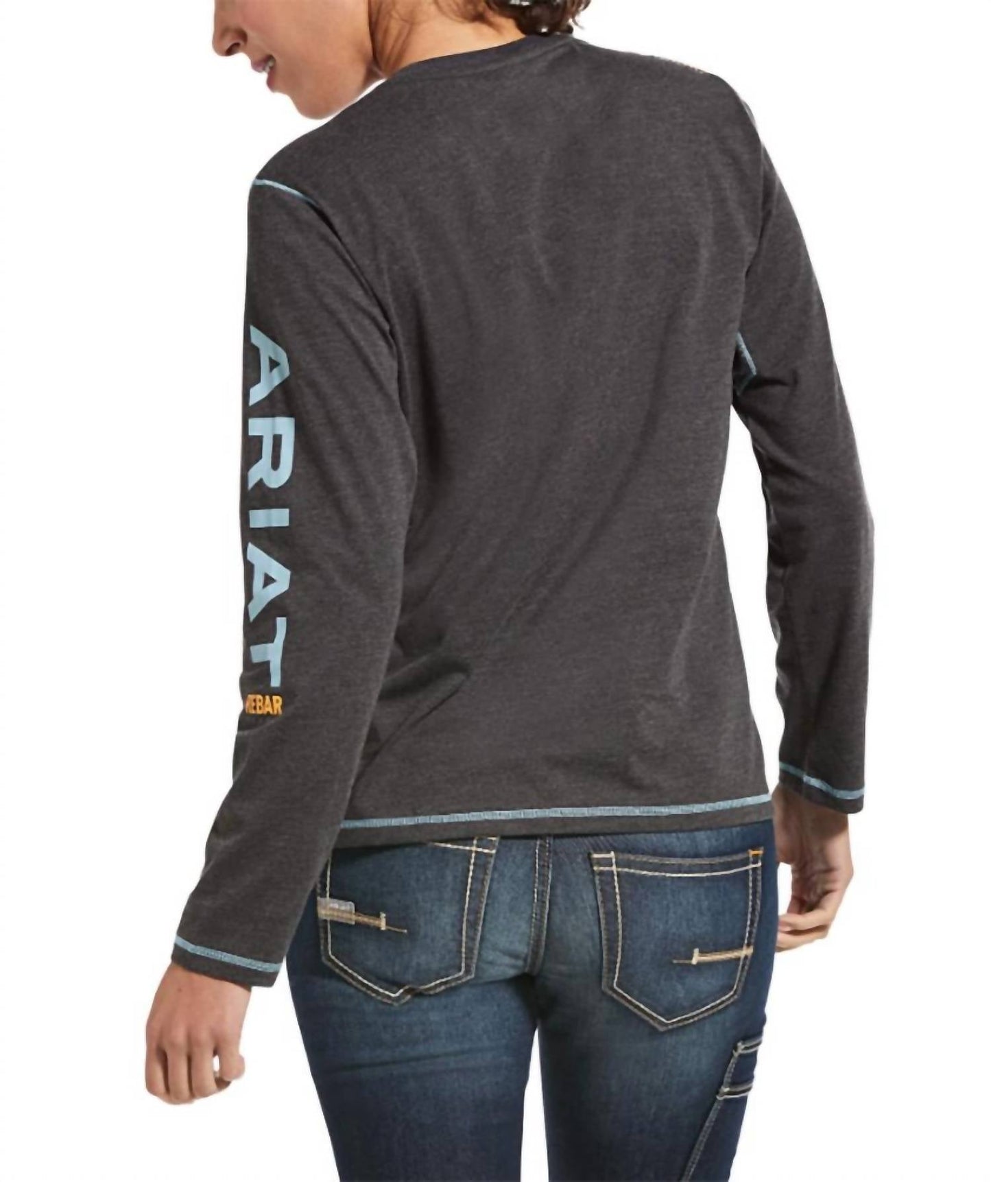 Ariat - महिला रीबार लंबी बाजू लोगो टी