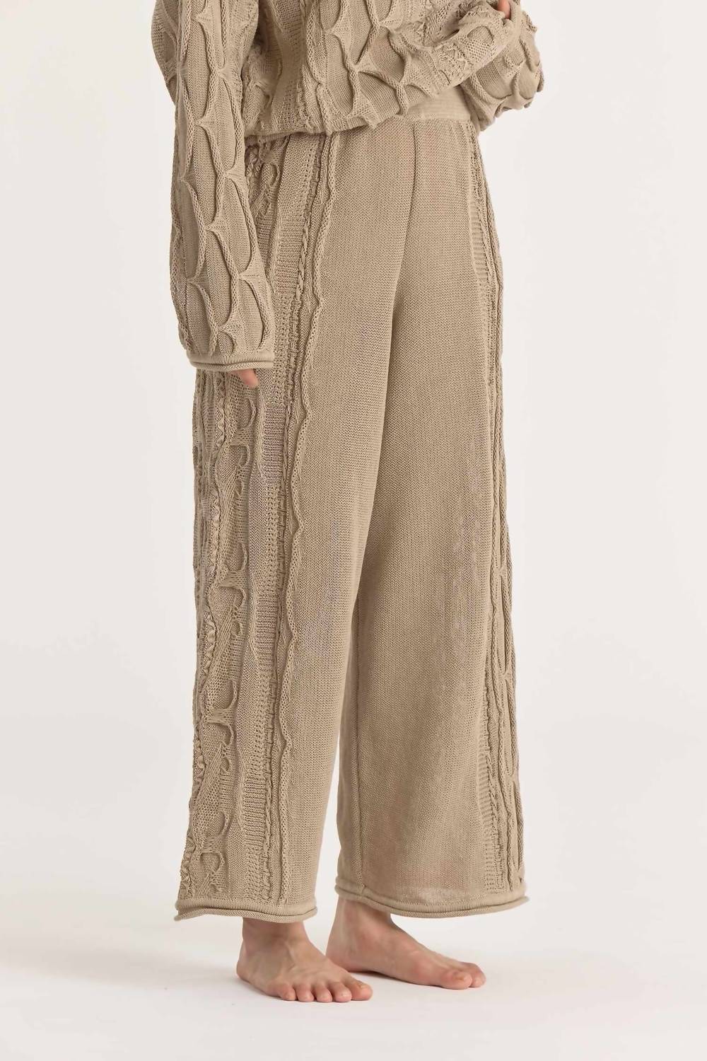 Black Crane - Cable Knit Pants
