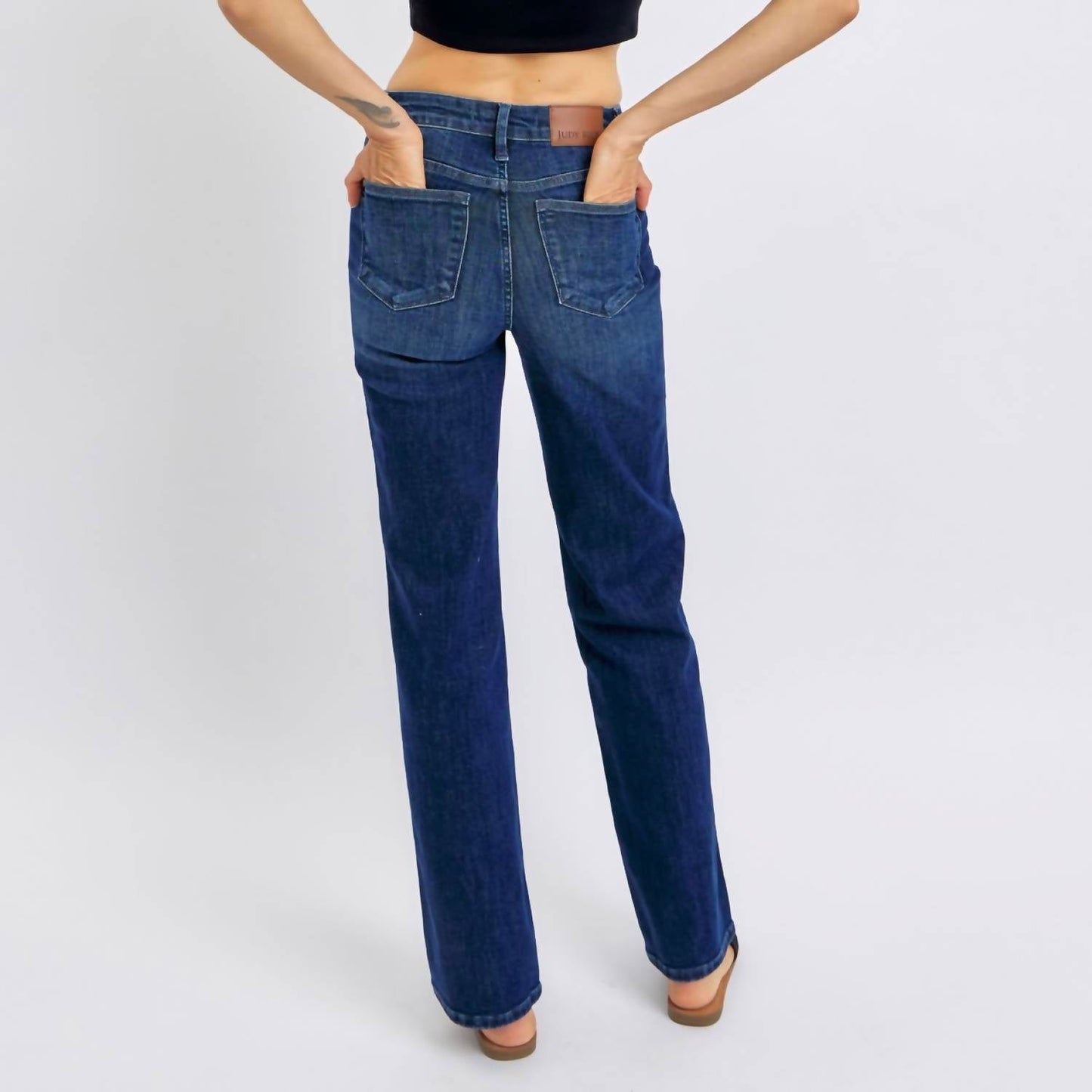 Judy Blue - Midrise Tummy Control Straight Jeans