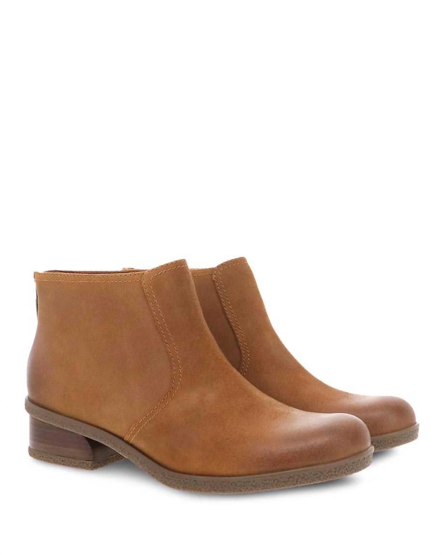 Dansko - महिलाओं के बेकी एंकल बूट