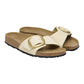 Birkenstock - महिलाओं के मैड्रिड बिग बकल सैंडल