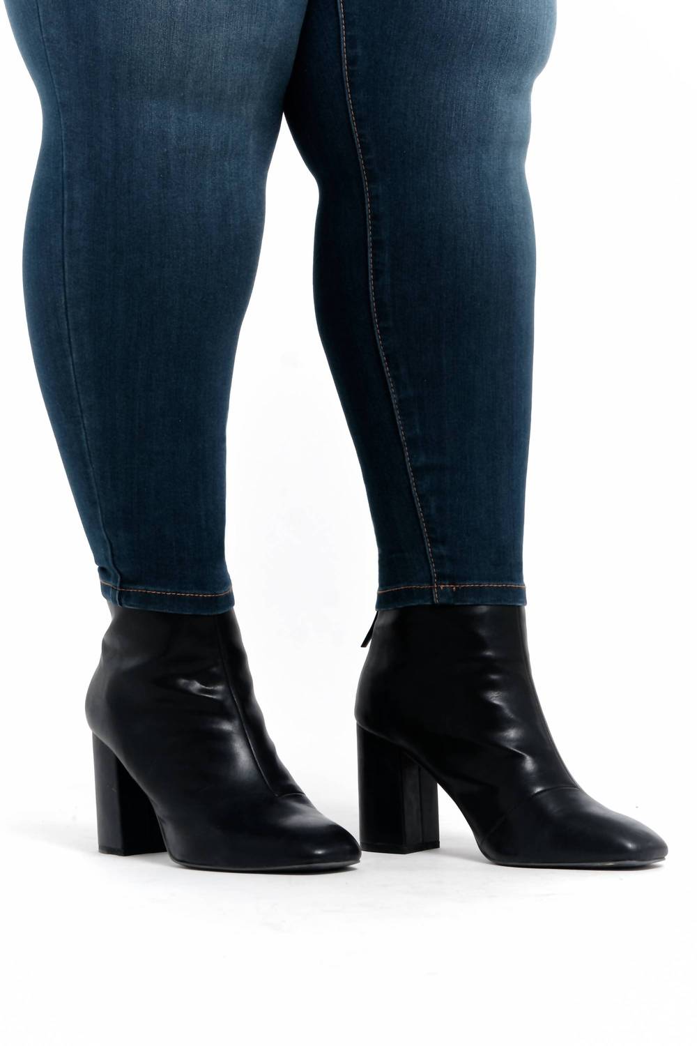 1822 Denim - High-rise Pull-on Skinny Ankle Jeans - Plus
