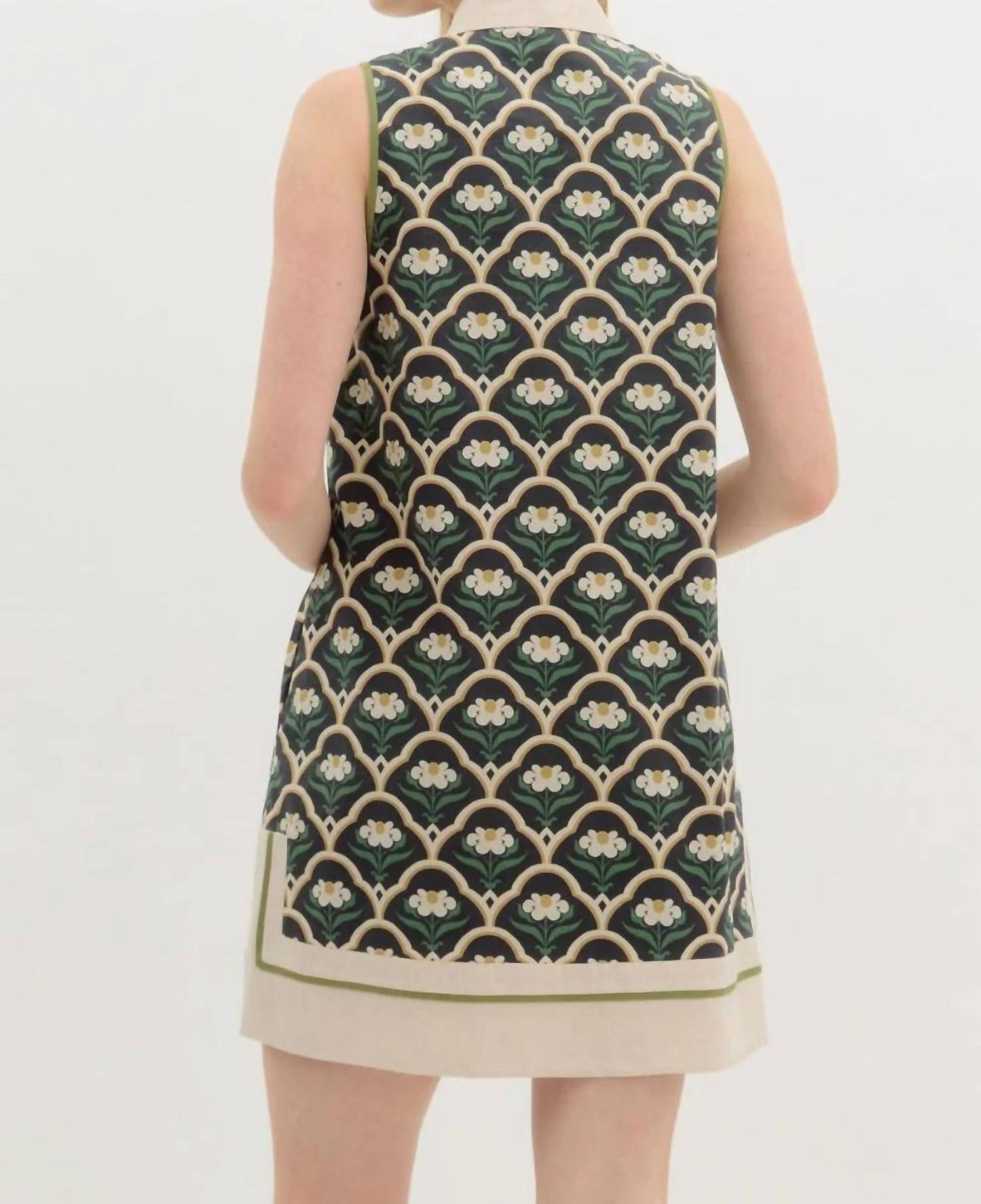 Entro - Floral Scallop Motif Shift Dress
