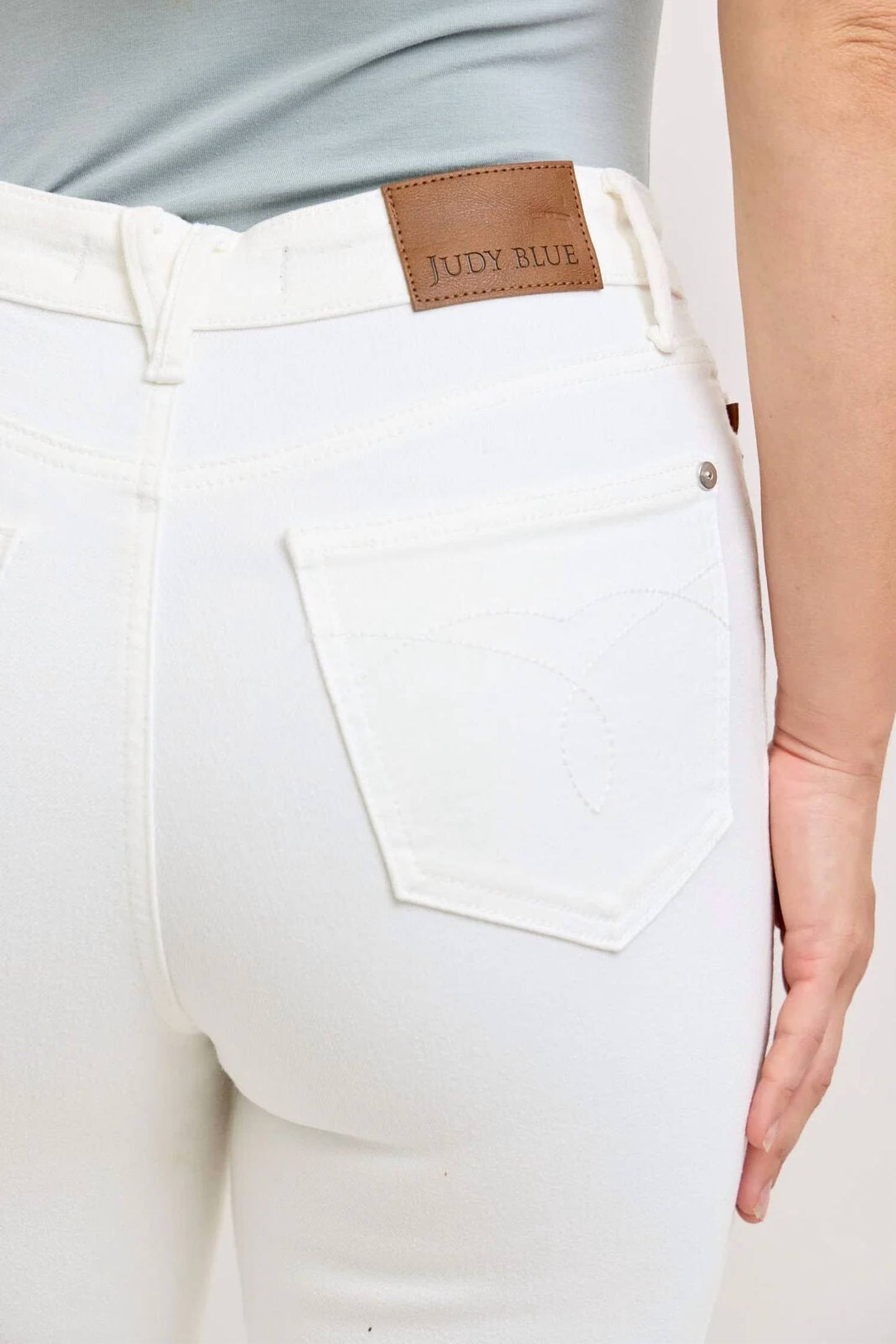 Judy Blue - High-rise Tummy Control Ankle Straight Jean