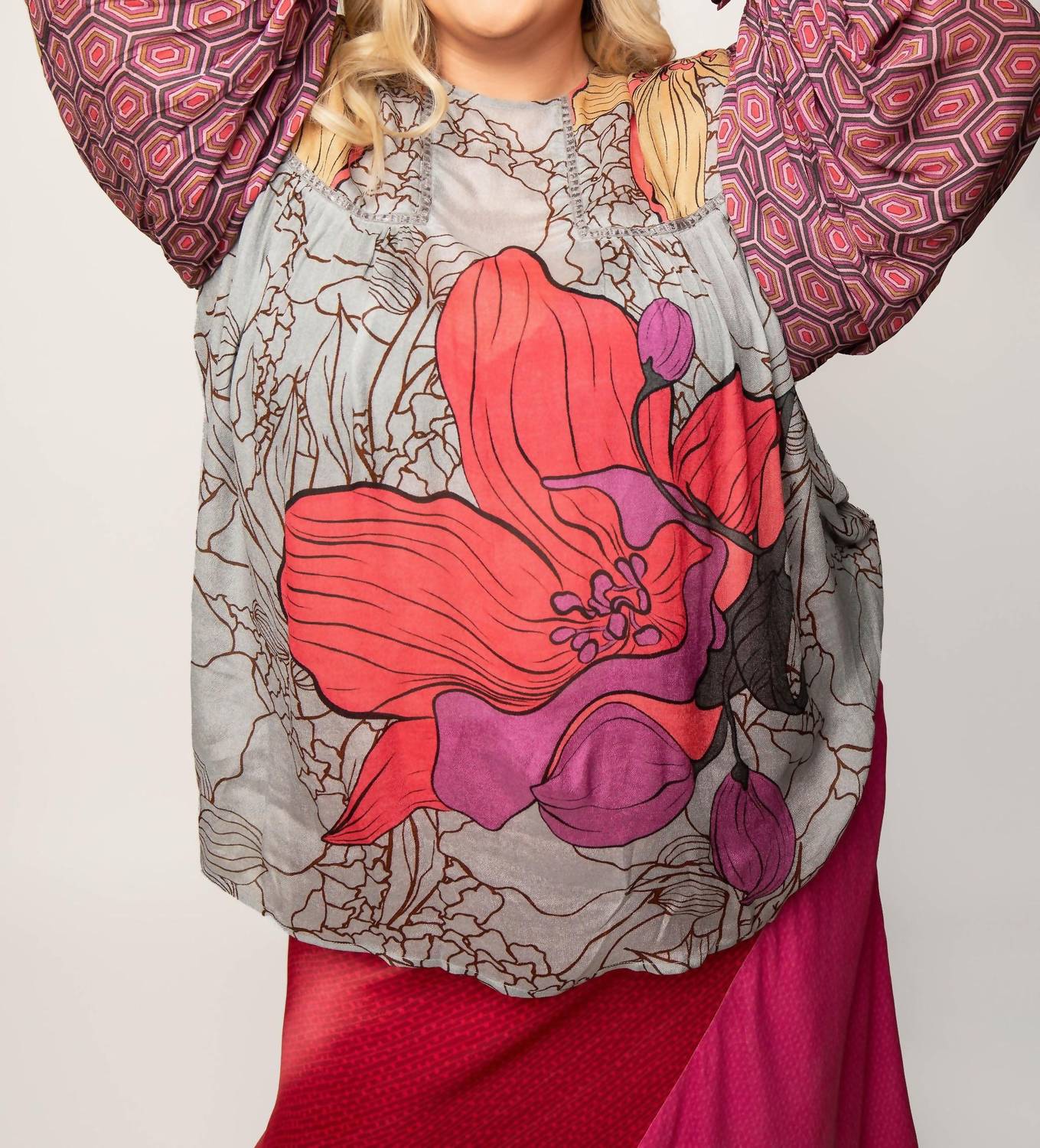 -Bl^Nk- - Tiara Top
