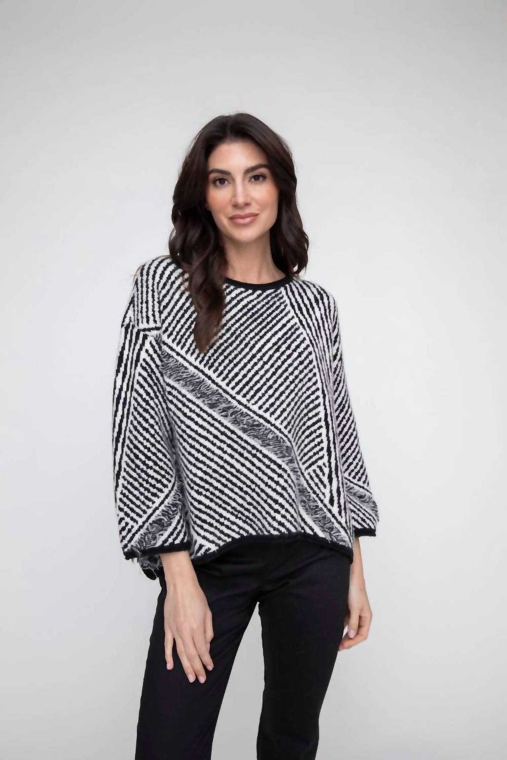 हैबिटेट - स्ट्रिप्ड फ्रिंज स्विंग पुलोवर टॉप
