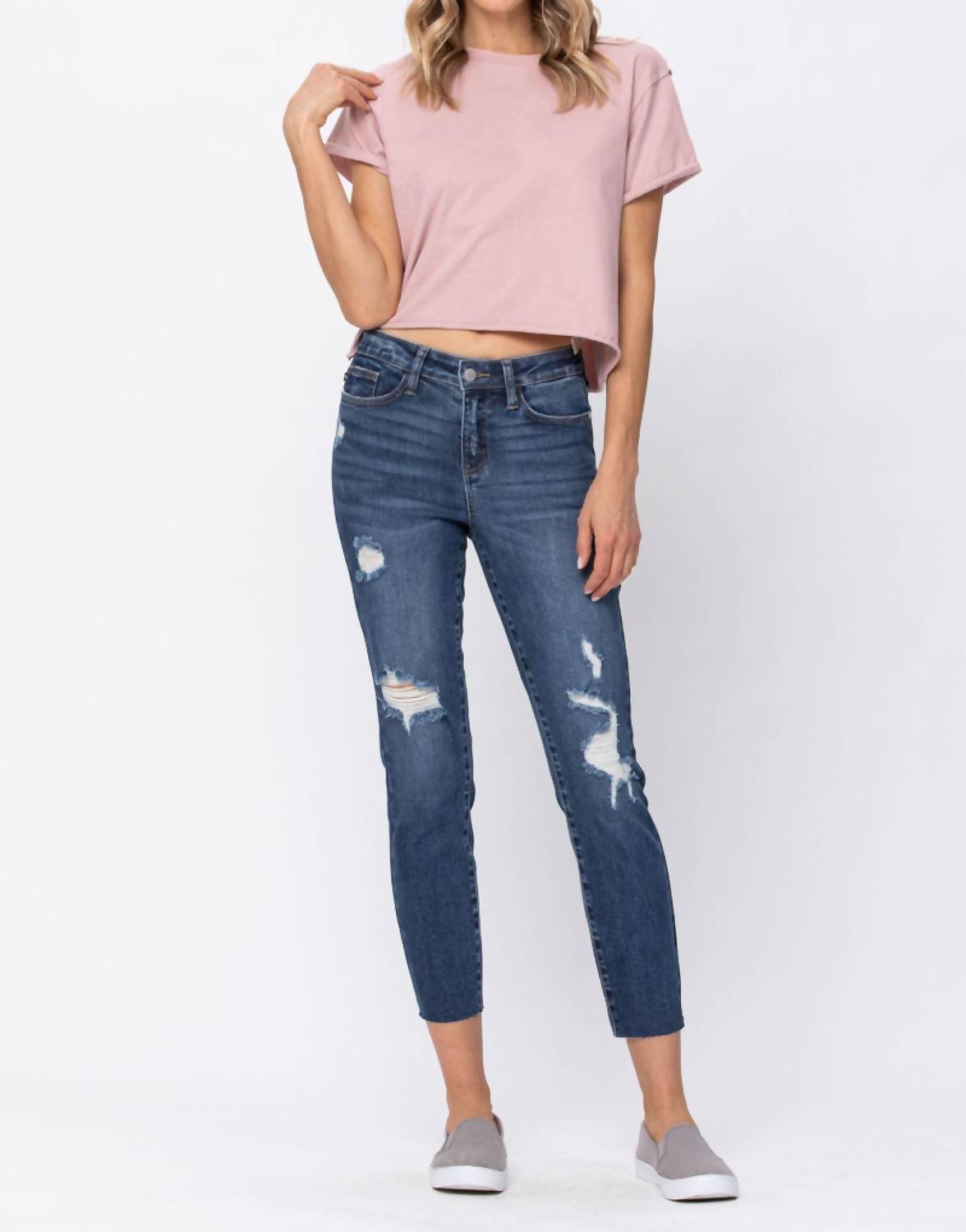 Judy Blue - Vintage Cut Off Relaxed Fit Jeans
