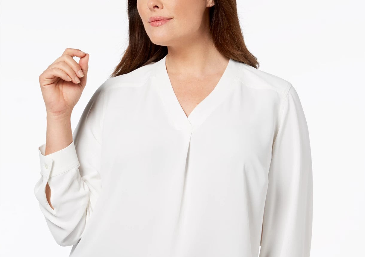 Nine West Women's V Neck Top White Size 1X