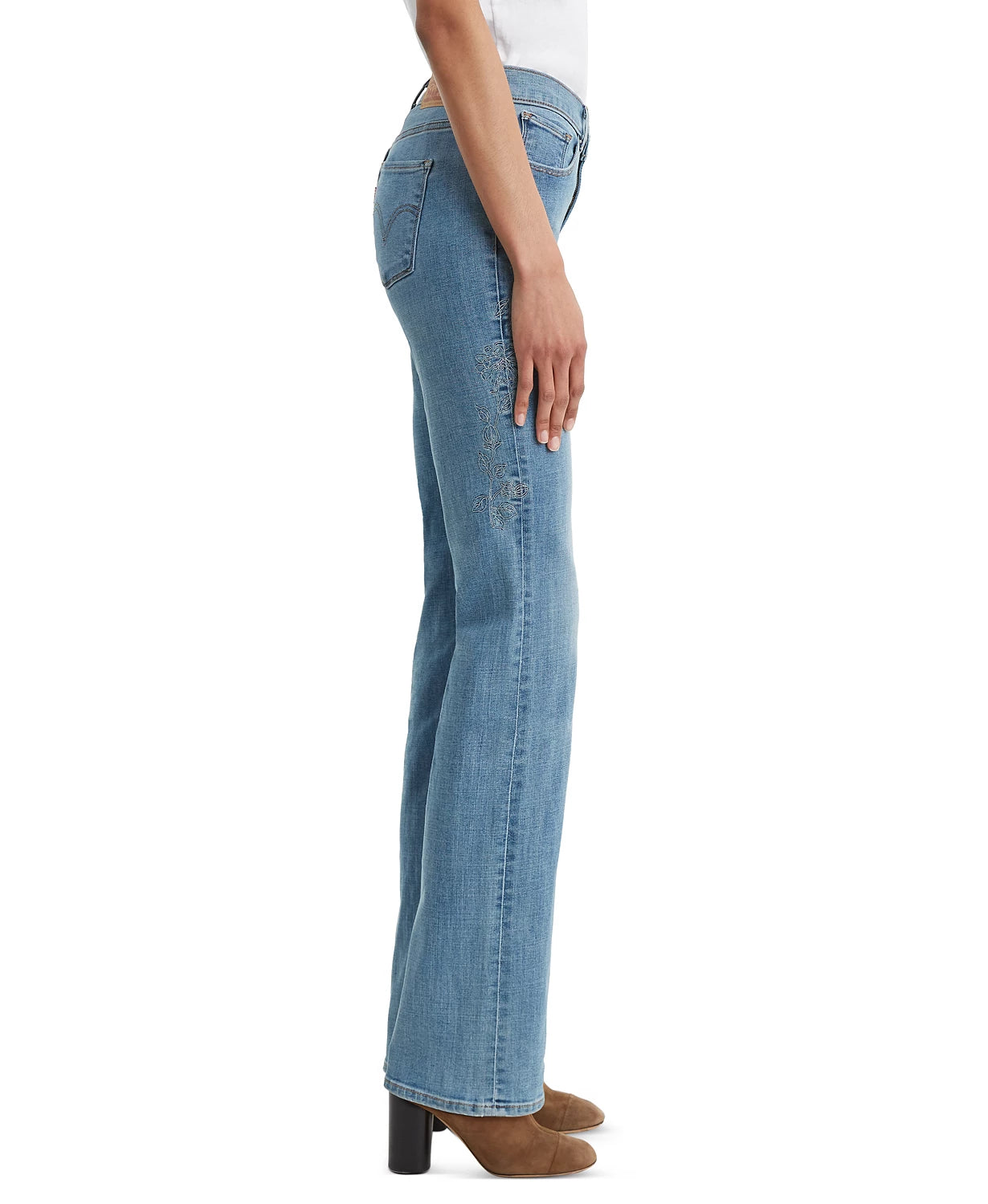 Levi's Women's Classic Bootcut Jeans Blue Size 6
