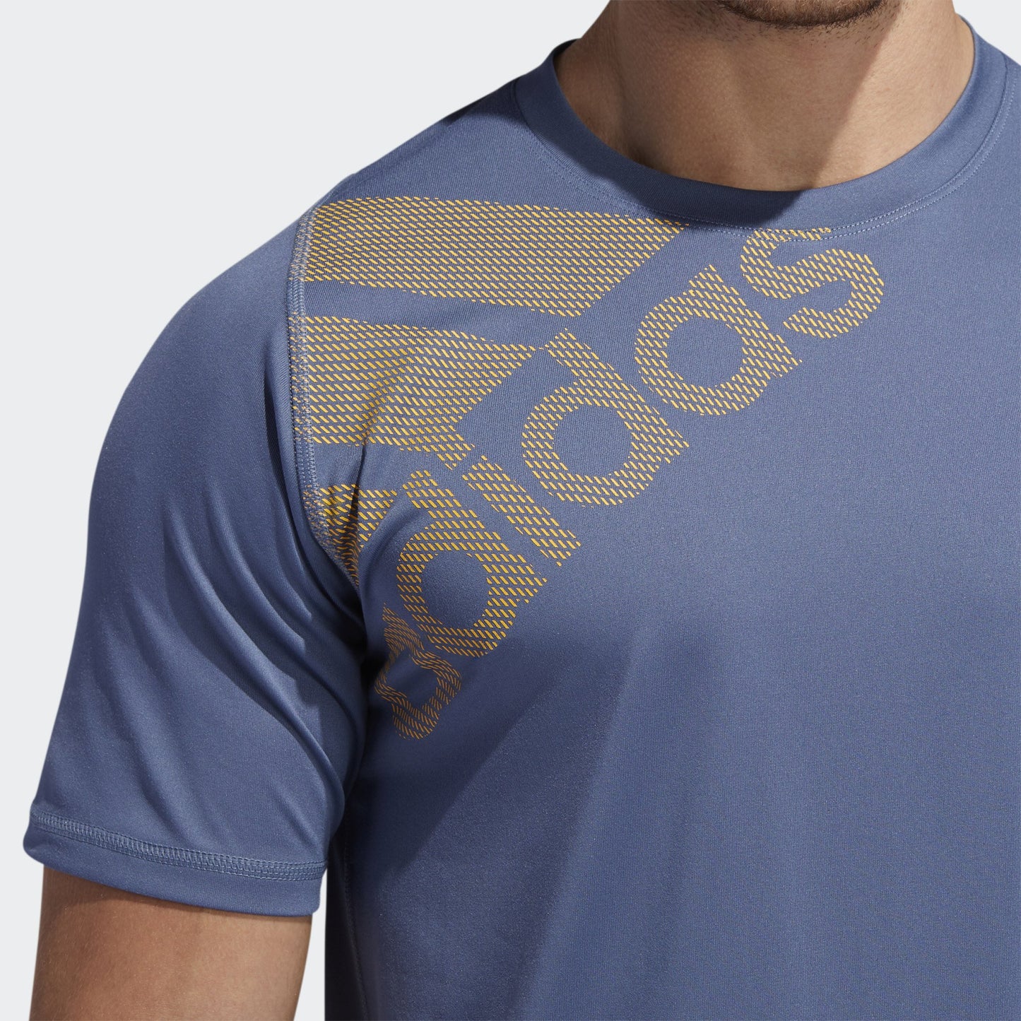 Adidas Men's FreeLift Badge of Sport Graphic Tee Blue Size Small