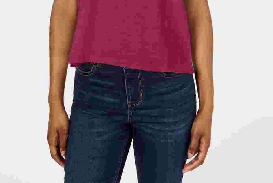Ultra Flirt Women's By Ikeddi Juniors' Boxy Pocket T-Shirt Red Size Small