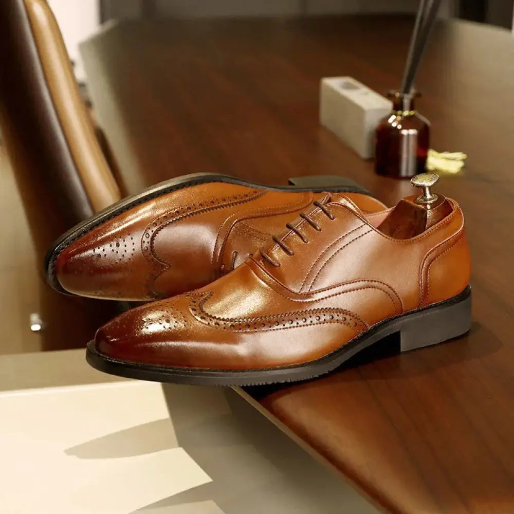 Men's Leather Brogue Oxford Shoes with Rubber Sole