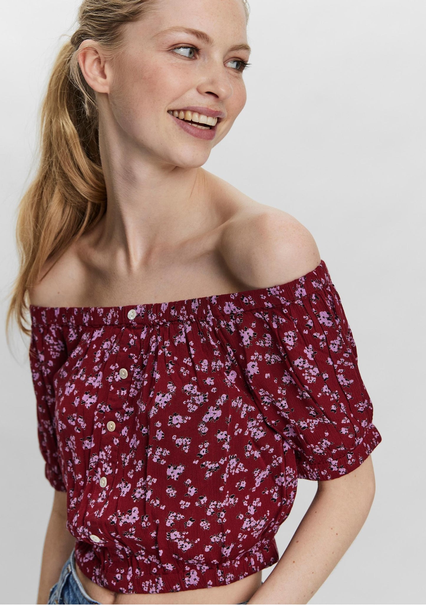 VERO MODA Women's Tatum Floral Top Red Size X-Large