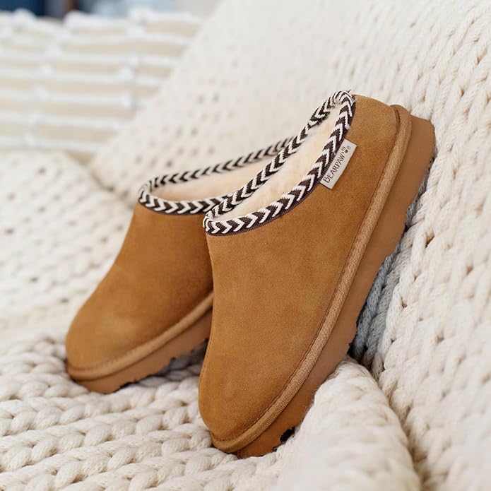 BEARPAW महिलाओं का टैबिथा स्लिपर महिलाओं का स्लिपर हिकरी II स्यूडे