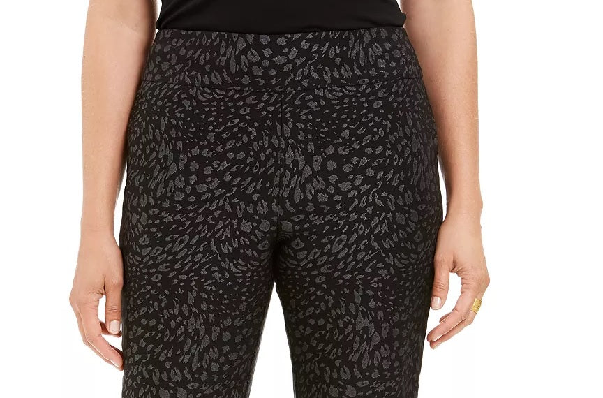 JM Collection Women's Printed Tummy-Control Capris Black Size X-Large