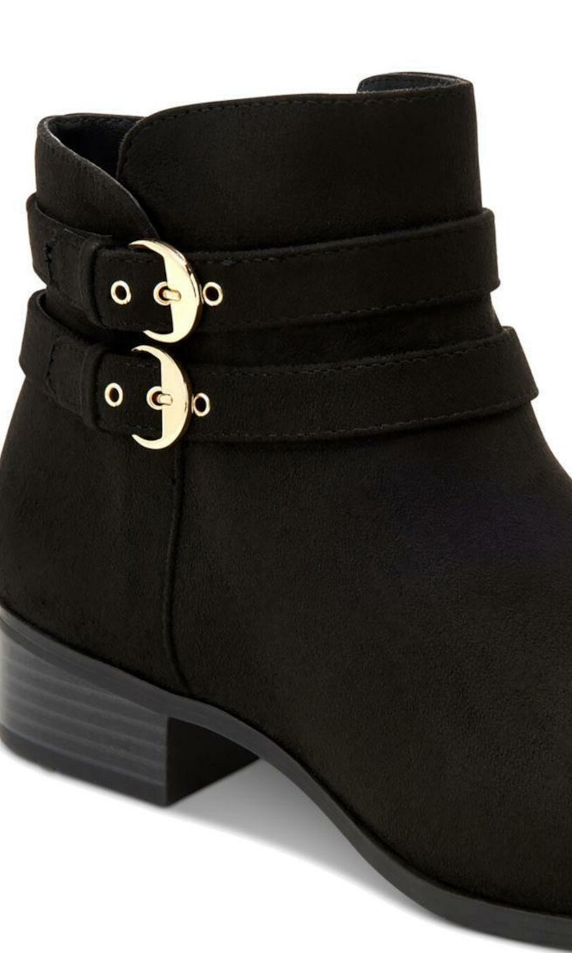 Charter Club Women's Buckle Accent Cushioned Jaimee Almond Toe Block Heel Zip up Booties Black Size 10.5 M