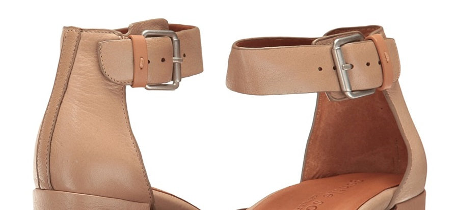 Kenneth Cole Women's Christa Dress Sandal Brown Size 8.5 M