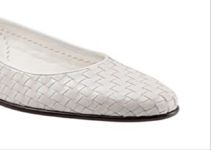 Trotters Lucy Sling Back Flats White Size 6.5 W