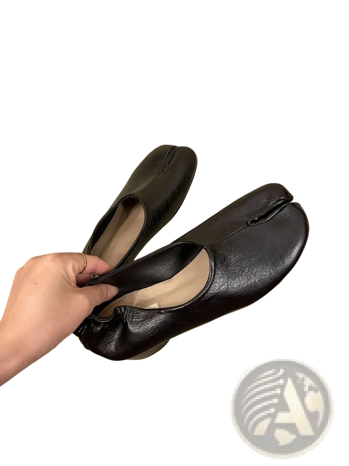 Split Toe Tabi Leather Pumps Mid Heel Horseshoe Shoes