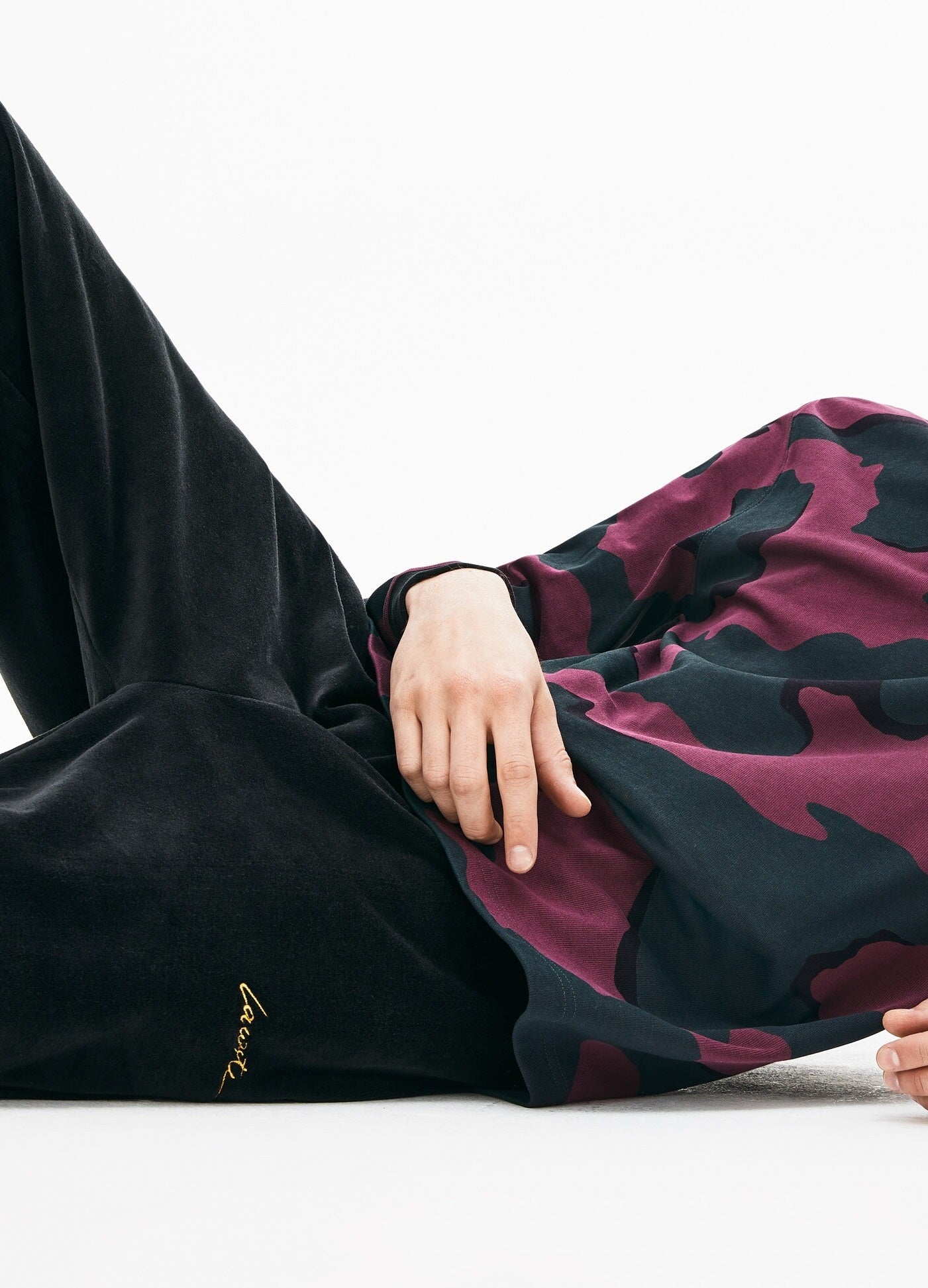 Lacoste Men's Loose Fit Camo Polo Shirt Berry Jam-Black Size X-Large