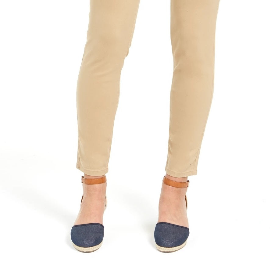 स्टाइल एंड कंपनी (Style & Co) वीमेन कर्वी-फिट स्किनी फैशन जींस, भूरा, साइज़ 10