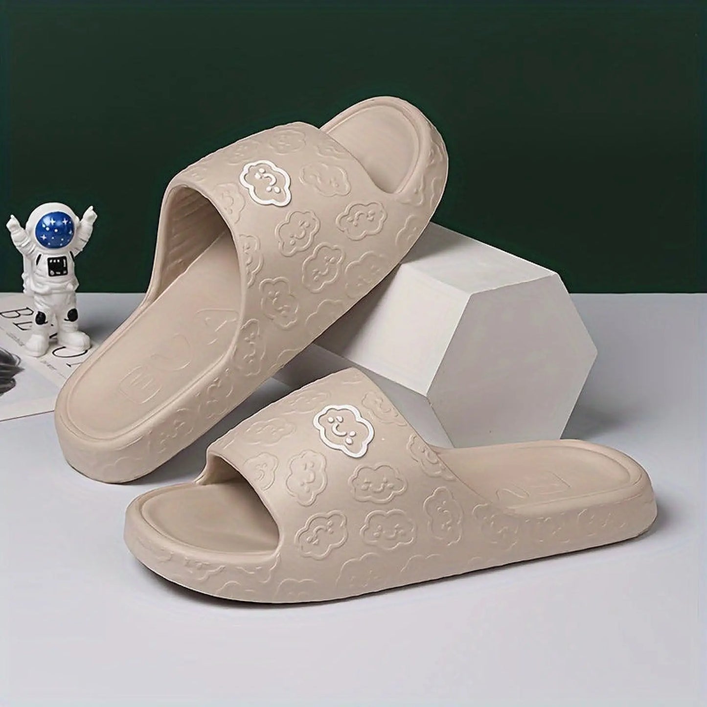 Unisex Non Slip Eva Cloud Slides for Indoor and Outdoor