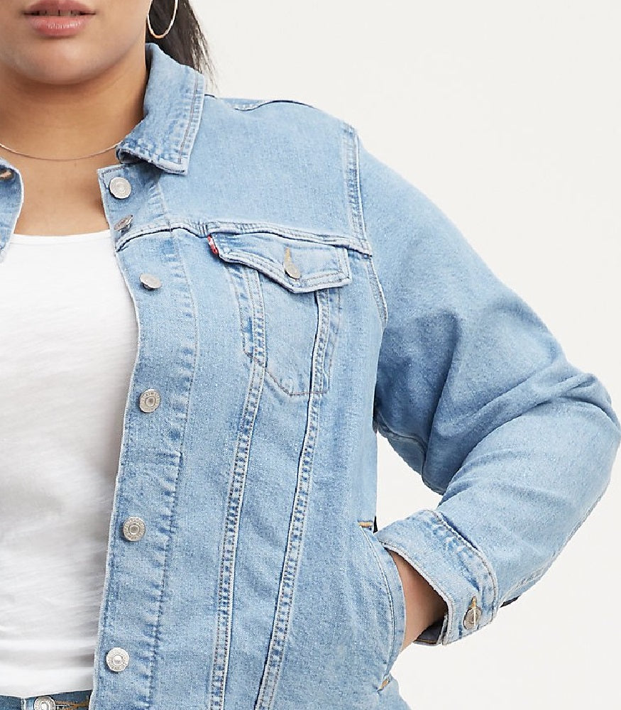 Levi's Women's Trendy Plus Size Trucker Denim Jacket Blue Size 1X
