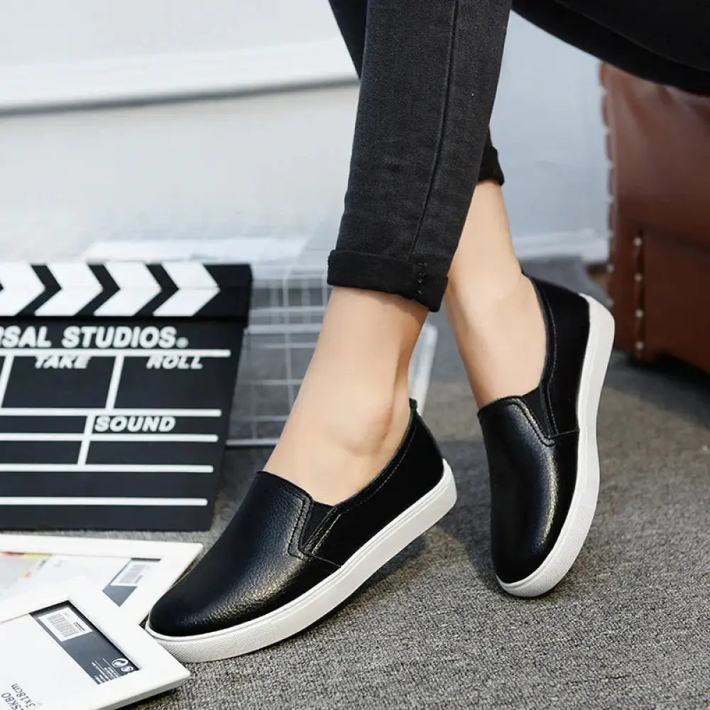 Women's Minimalist Korean Style Leather Slip-on Sneakers