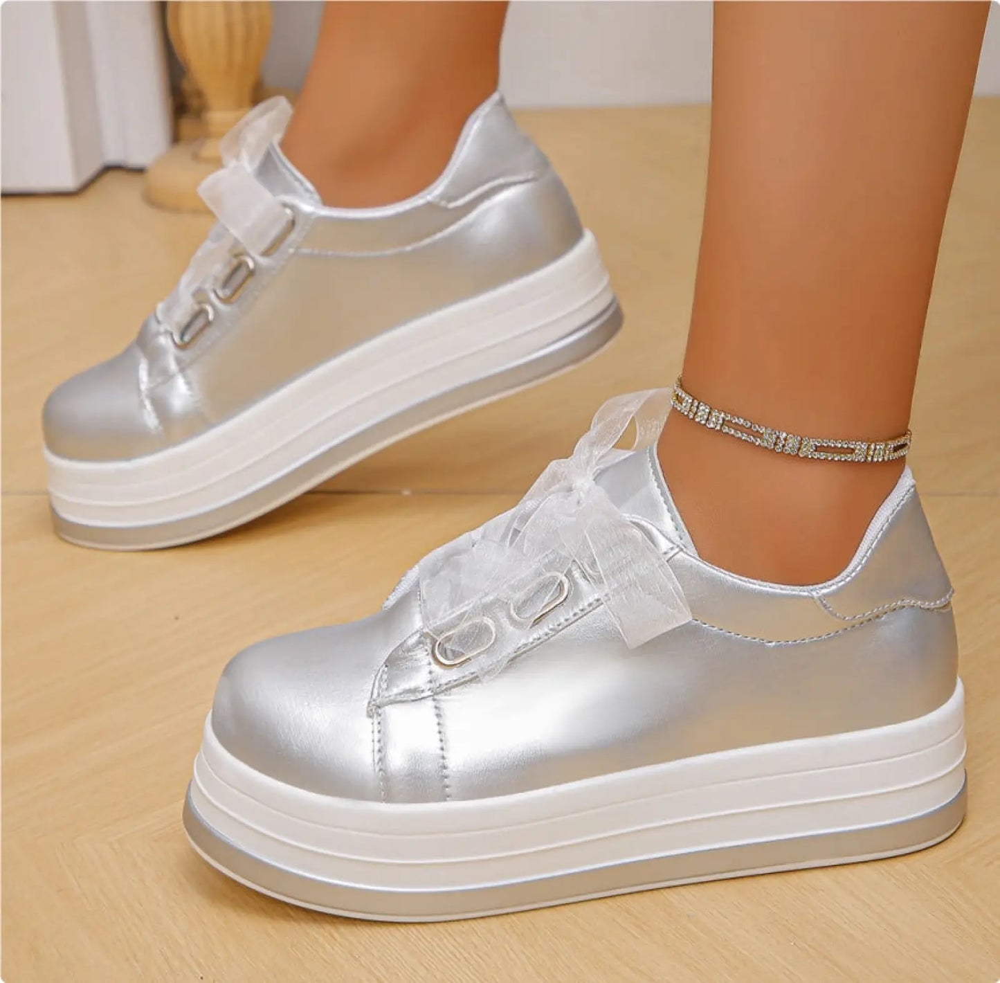 Women's Metallic Lace Up Platform Round Toe Casual Shoes
