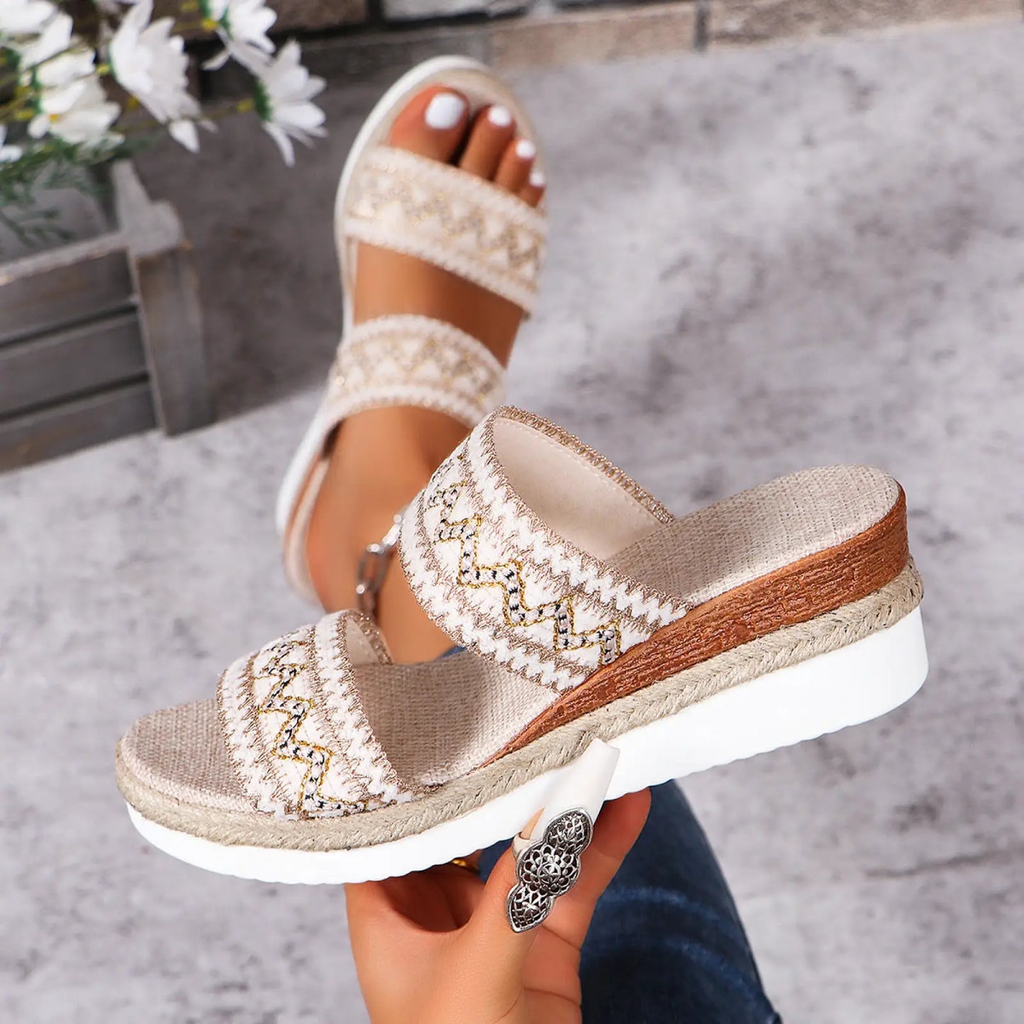 Woven Wavy Pattern Ethnic Wedge Sandals for Women